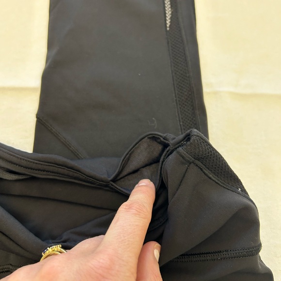 Lululemon Cropped Running Leggings - Size 6 - Picture 13 of 13